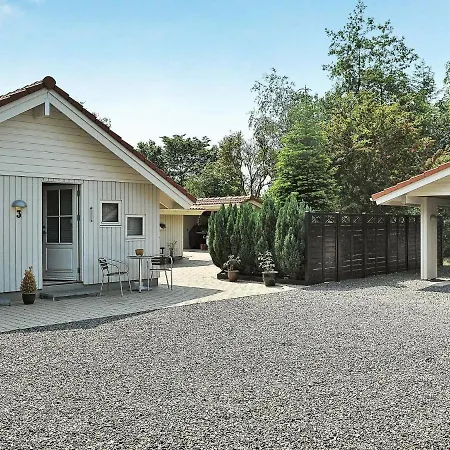 8 Person In Oksb L 別荘 Øster Vrøgum